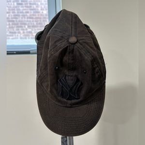 NY Yankee cap